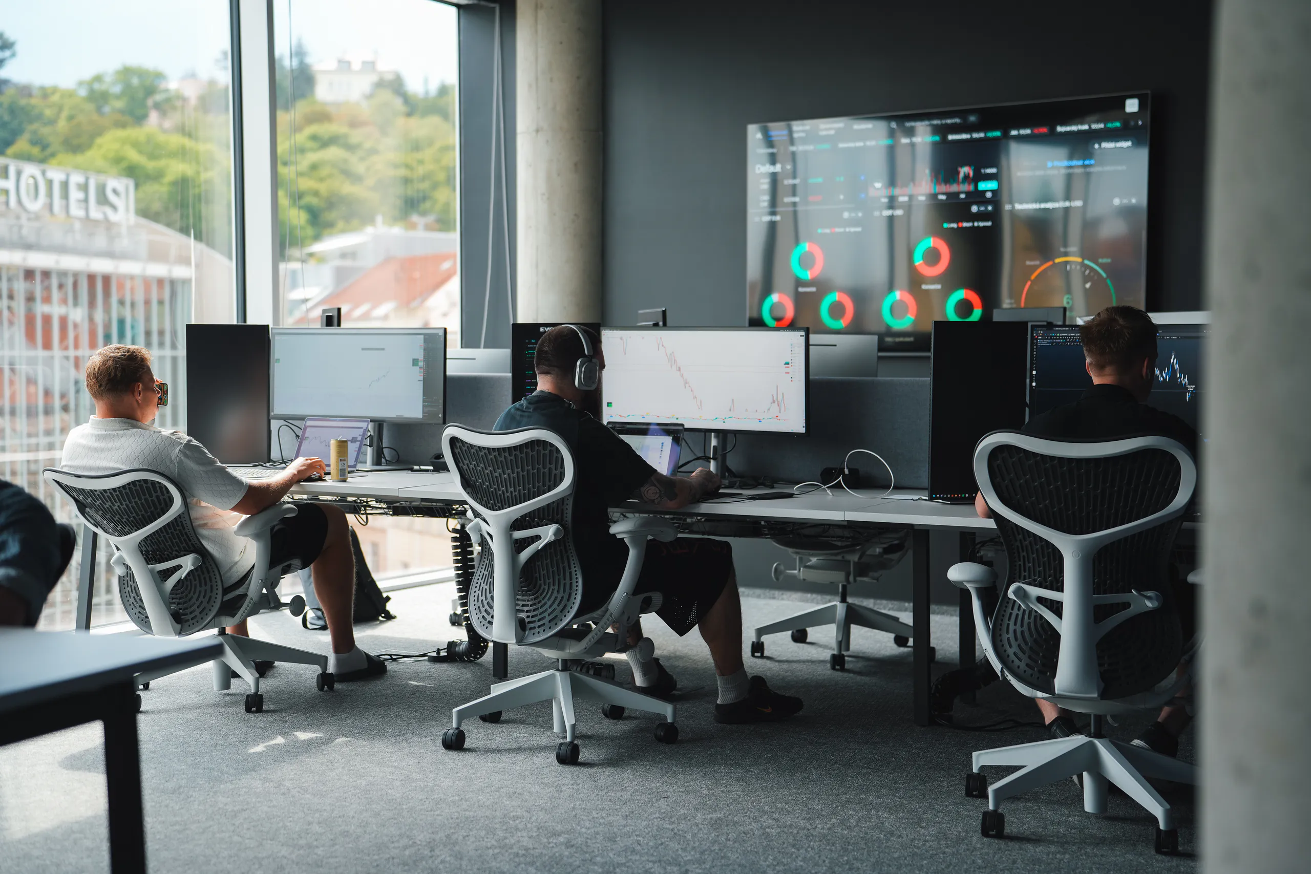 Trading Floor Funded Mind 1